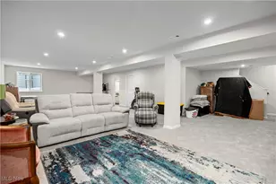 6194 James Dr, Lorain, OH 44053 - Photo 20