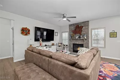 6194 James Drive, Lorain, OH 44053 - Photo 18
