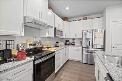 6194 James Drive, Lorain, OH 44053 - Photo 28