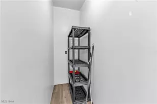 1041 W 10th St, Lorain, OH 44052 - Photo 14