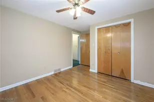 3430 Kellybrook Dr, Cuyahoga Falls, OH 44223 - Photo 24