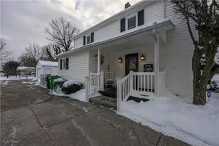 26 W Hiram St, Barberton, OH 44203 - Photo 4