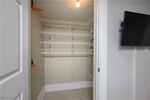 26 W Hiram St, Barberton, OH 44203 - Photo 28