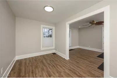 26 W Hiram Street, Barberton, OH 44203 - Photo 16