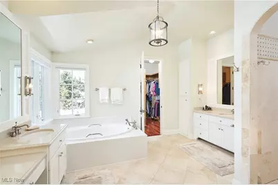 2242 Rock Creek N, Akron, OH 44333 - Photo 26