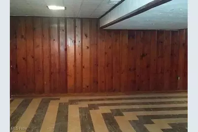 13809 Christine Avenue, Garfield Heights, OH 44105 - Photo 12