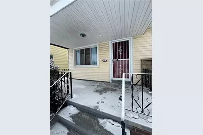 13809 Christine Avenue, Garfield Heights, OH 44105 - Photo 4