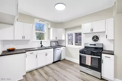 1607 18th Street NE, Canton, OH 44705 - Photo 4