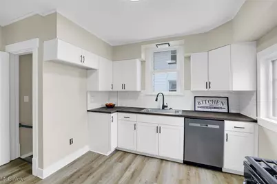 1607 18th Street NE, Canton, OH 44705 - Photo 8