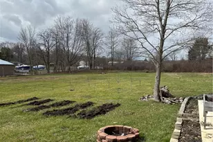 717 Bandy Rd, Deerfield, OH 44411 - Photo 16