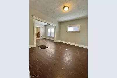 1057 E 146th Street, Loveland, OH 44110 - Photo 2