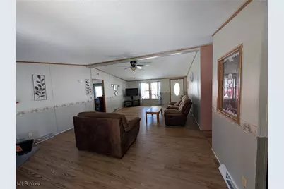 2070 Potts Lane, Zanesville, OH 43701 - Photo 6