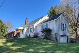 5288 Wheathill Rd, East Palestine, OH 44413 - Photo 2