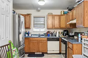 2230 E 97th St, Loveland, OH 44106 - Photo 2