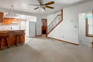 204 Tremble Ave, Campbell, OH 44405 - Photo 4