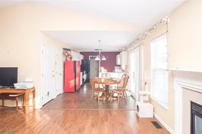 1138 Ledgestone Drive, Wadsworth, OH 44281 - Photo 6