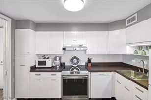 12700 Lake Ave, Oakwood, OH 44107 - Photo 6