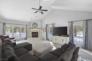 11425 Clearfield Ln, Chardon, OH 44024 - Photo 18