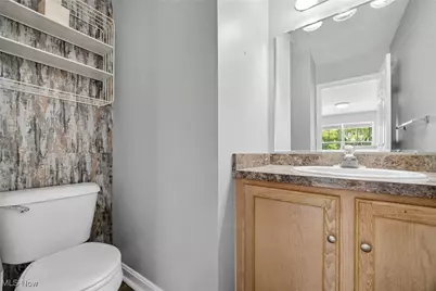 17639 Wildwood Lane, Loveland, OH 44119 - Photo 12