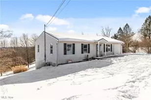 62229 Ray Ramsey Rd, Jacobsburg, OH 43933 - Photo 2