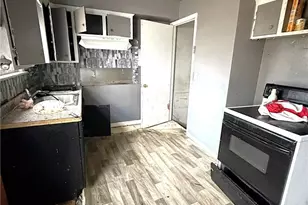 16705 Deforest Ave, Loveland, OH 44128 - Photo 2