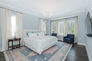 300 Woodridge Ln, Chagrin Falls, OH 44022 - Photo 14