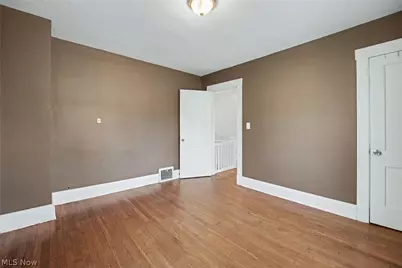 2164 Cottage Grove Drive, Cleveland Heights, OH 44118 - Photo 12