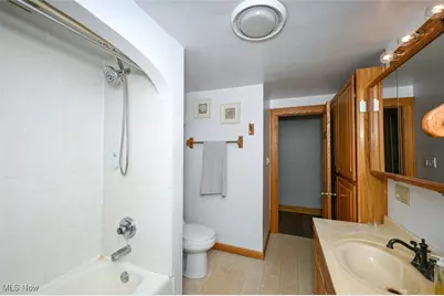 1810 Carter Avenue, Akron, OH 44301 - Photo 28