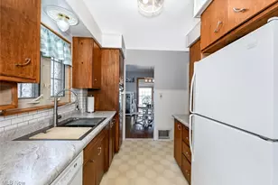 1810 Carter Ave, Akron, OH 44301 - Photo 18