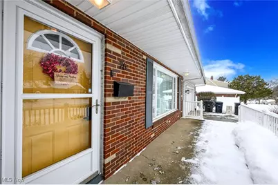 76 Clinton Avenue, Akron, OH 44301 - Photo 32