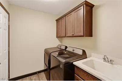 9389 Towpath Trail, Seville, OH 44273 - Photo 10