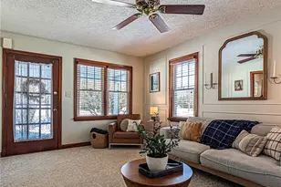 2036 E Main St, Louisville, OH 44641 - Photo 4