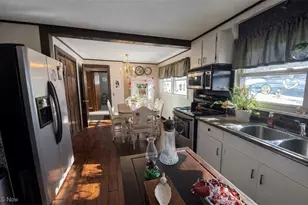 740 41st St NW, Canton, OH 44709 - Photo 4