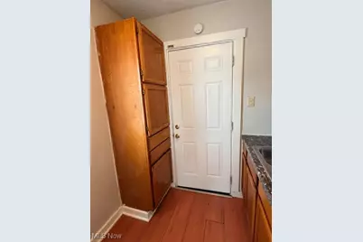 990 Kelly Avenue, Akron, OH 44306 - Photo 6