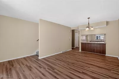 7821 Hills and Dales Road NW #C, Massillon, OH 44646 - Photo 4