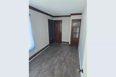 14512 Granger Road, Maple Heights, OH 44137 - Photo 6