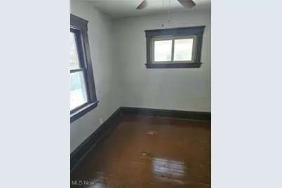 14512 Granger Road, Maple Heights, OH 44137 - Photo 12