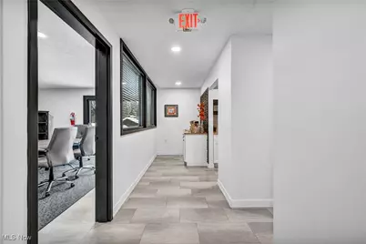 1929 E Royalton Road, Grandview Heights, OH 44147 - Photo 16