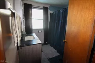 6380 Chiltern Rd NW, Canal Fulton, OH 44614 - Photo 12