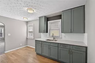 1207 Linwood Ave SW, Canton, OH 44710 - Photo 10