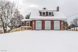 545 Pittsburg Ave NW, North Canton, OH 44720 - Photo 2