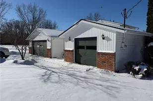 10548 Briar Hill Dr, Kirtland, OH 44094 - Photo 42