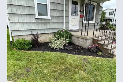 341 6th Street NE, Barberton, OH 44203 - Photo 36