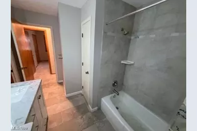 6960 Lockwood Boulevard, Youngstown, OH 44512 - Photo 8