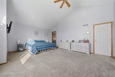 6416 Blossomwood Circle NE, Canton, OH 44721 - Photo 18