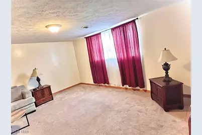 512 Pine Valley Drive, Steubenville, OH 43952 - Photo 10