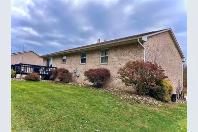 512 Pine Valley Drive, Steubenville, OH 43952 - Photo 4