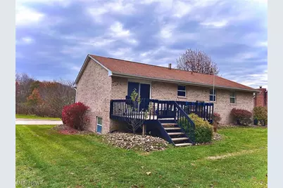 512 Pine Valley Drive, Steubenville, OH 43952 - Photo 6