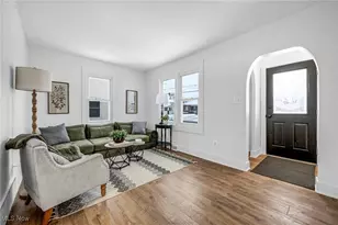 896 Indian Trail, Akron, OH 44314 - Photo 6