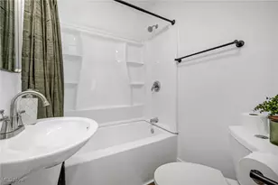 896 Indian Trail, Akron, OH 44314 - Photo 10